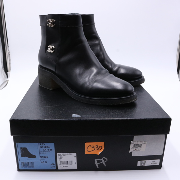 Chanel 40.5 Black Classic Turnlock Silver Logo Rubber Sole Boots Booties C330 - Picture 2 of 16